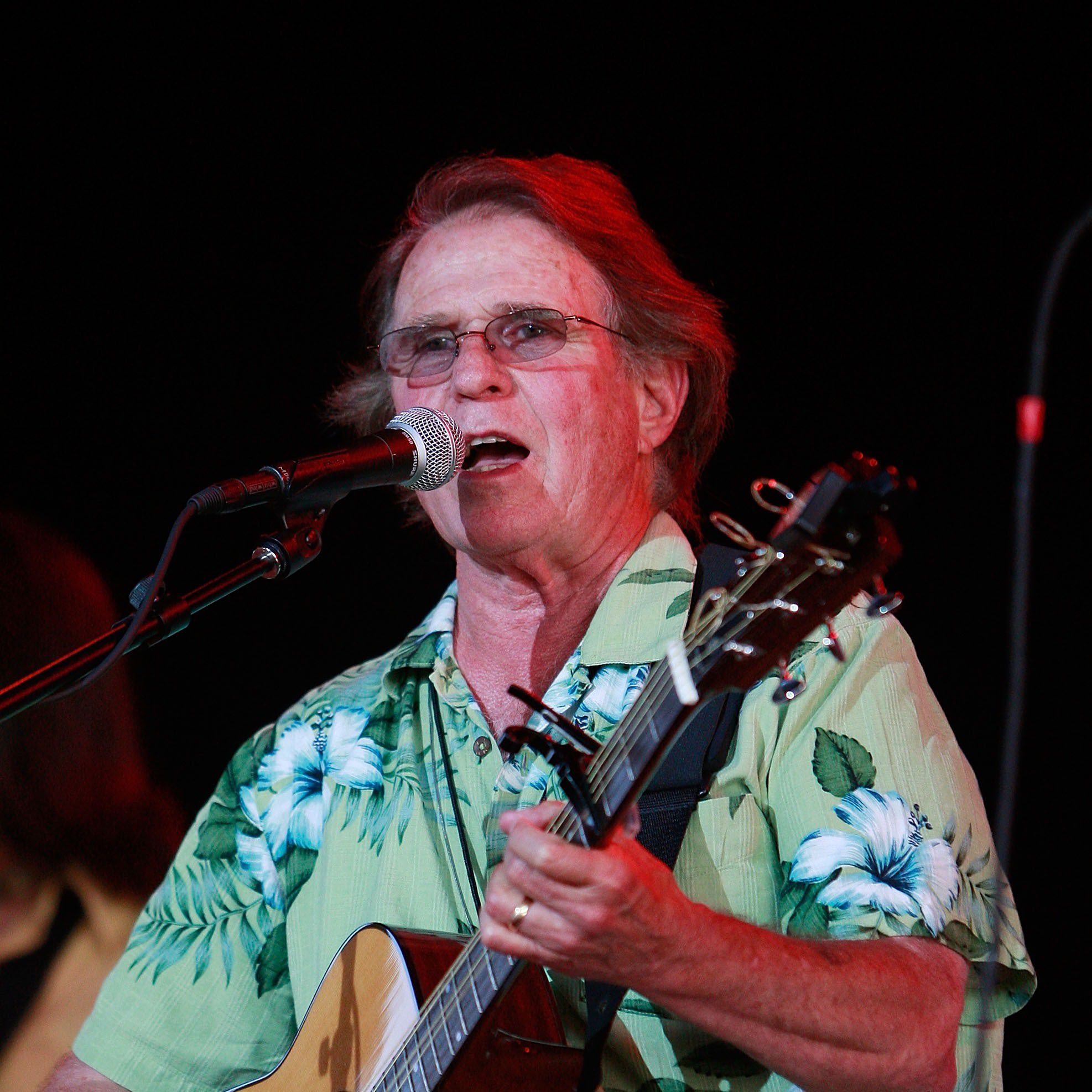 Country Joe McDonald, anti-war singer who electrified Woodstock, dies at 84